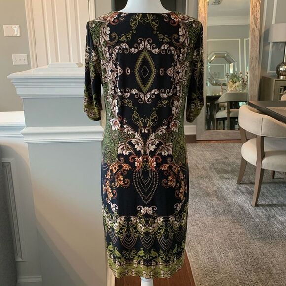 Chelsea Suite Patterned Sheath Dress Green Black Knit Stretch Size 10P - Picture 4 of 9